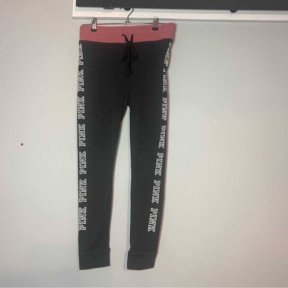 Victoria's Secret PINK Yoga Campus Leggings Spellout Logo Gray Size Medium